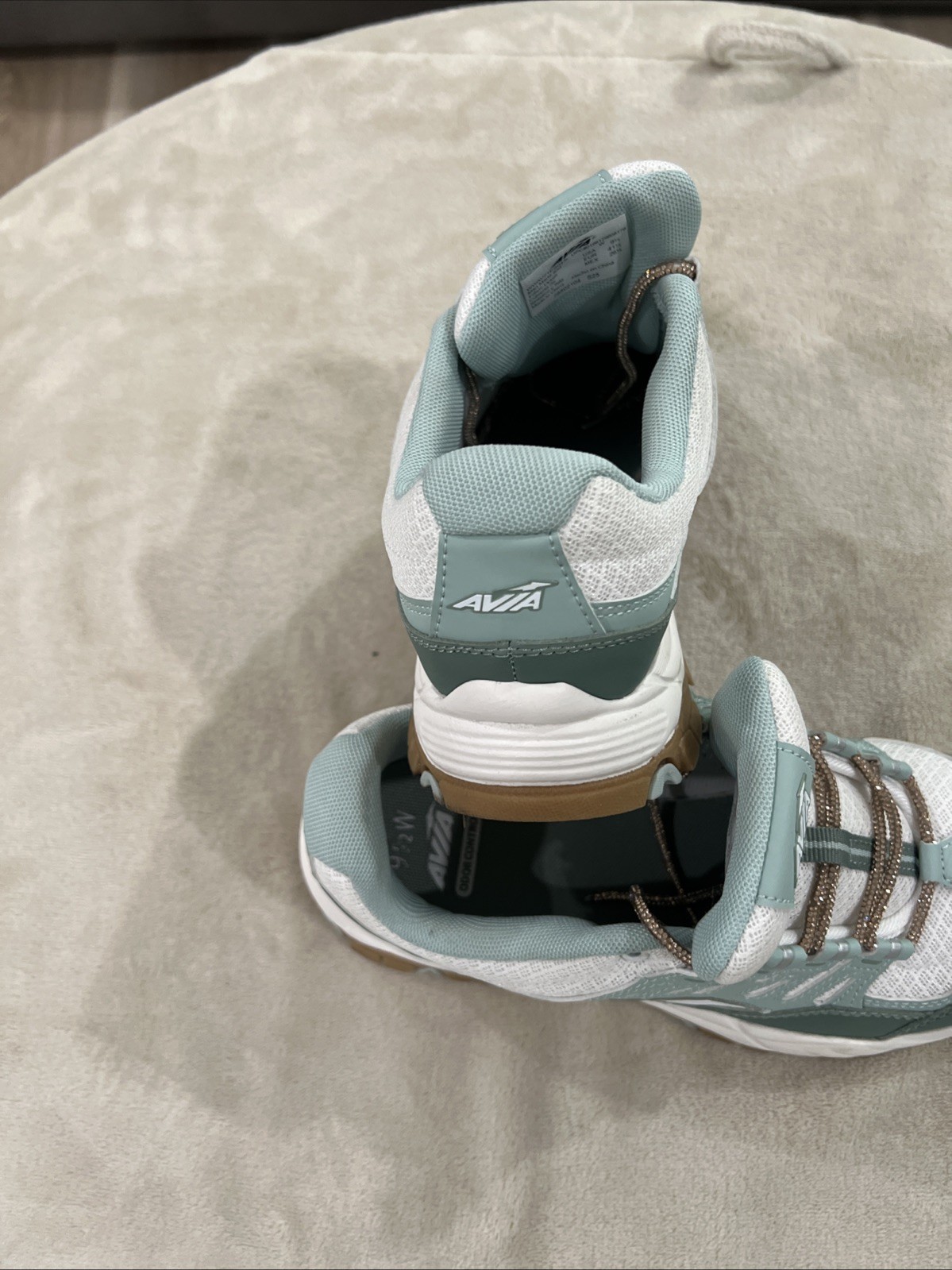 Avía Womens Athletic Sneakers White Mint Green Walking Shoes Size 9.5 Wide W