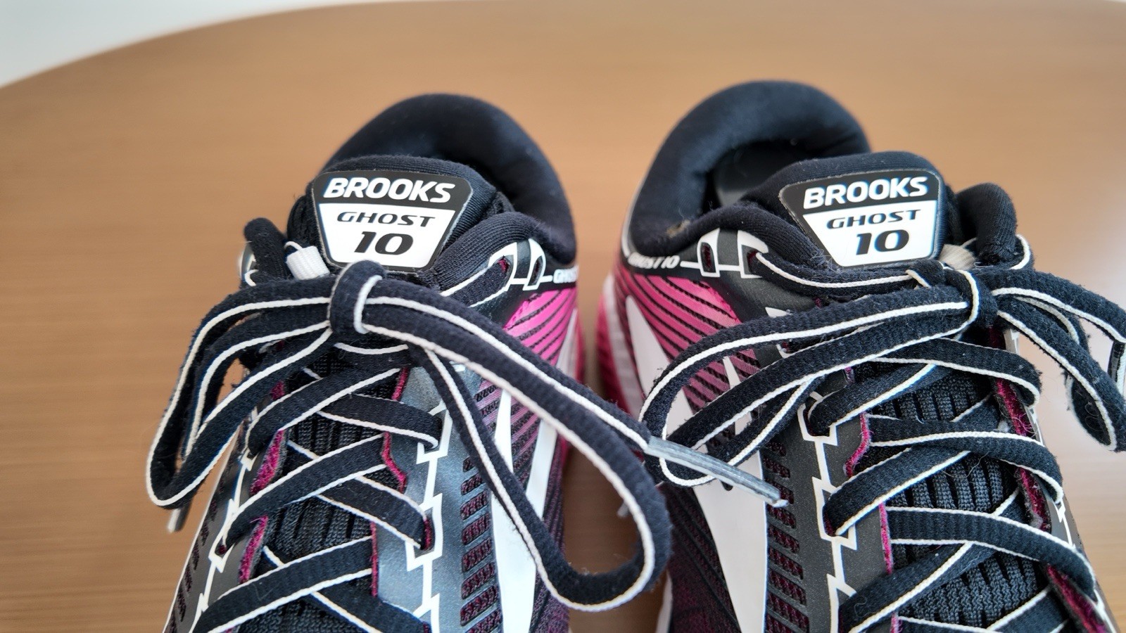 Brooks Ghost 10 Women’s Running Shoes, Black Pink White, US Size 8.5