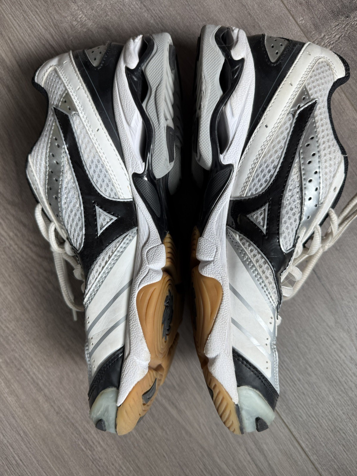 Mizuno Wave Bolt volleyball shoe sz 9W