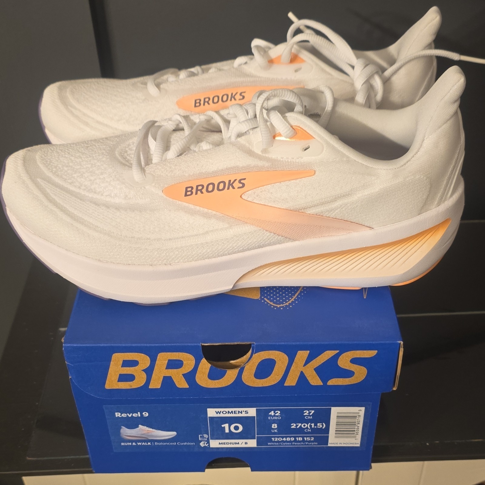 Brooks Revel 9 White/Orange/Purple Low Top Lace Up Women’s Mesh Sneaker