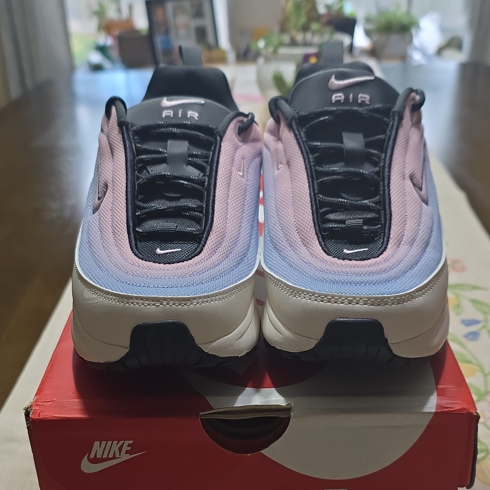 Nike Air Max Portal Dawn Women’s Mesh Low Top Sneakers Sail/Pink HV5761-133
