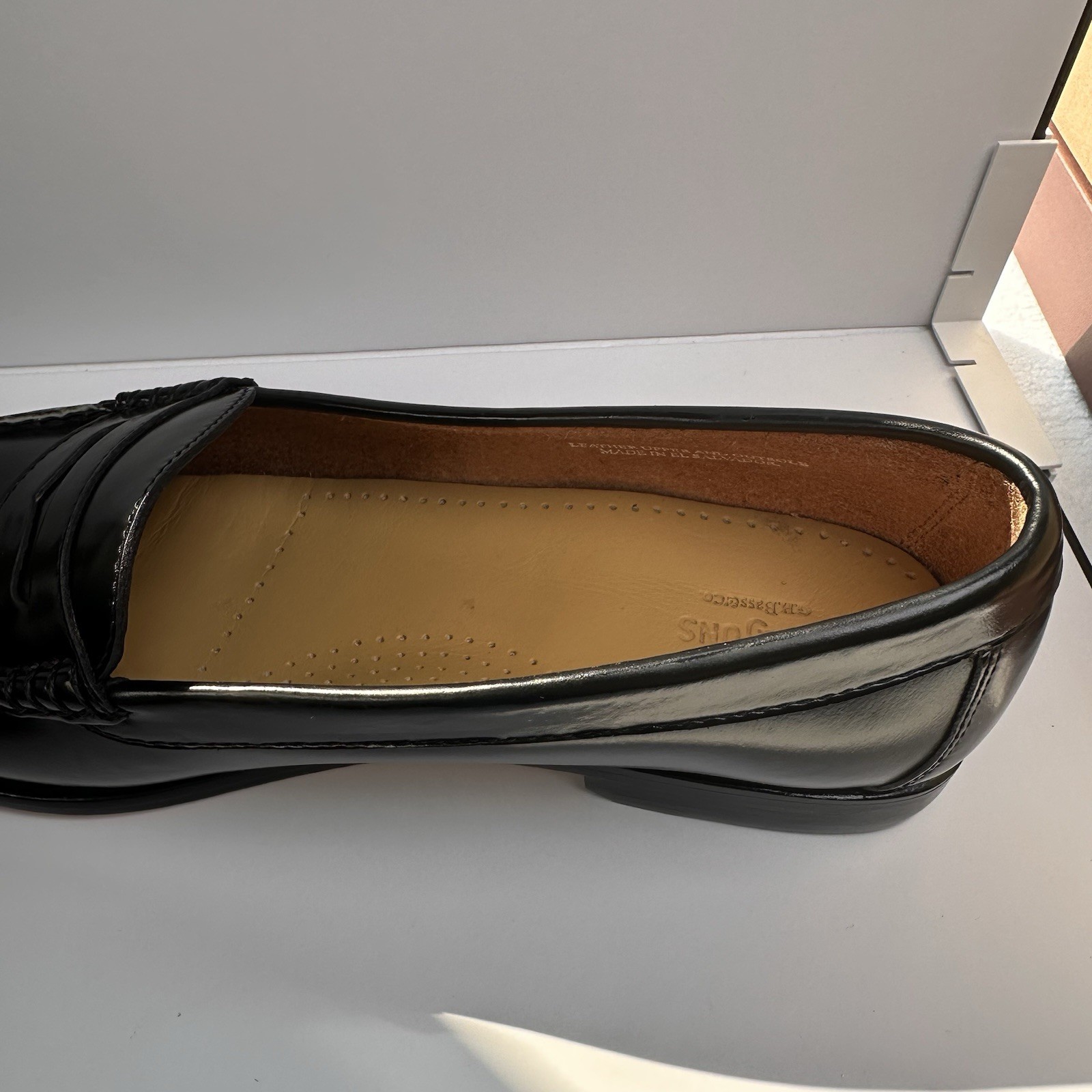 GH Bass Weejuns Penny Loafers Black Leather Shoes Womens Size 8.5 W 4005-001 NIB