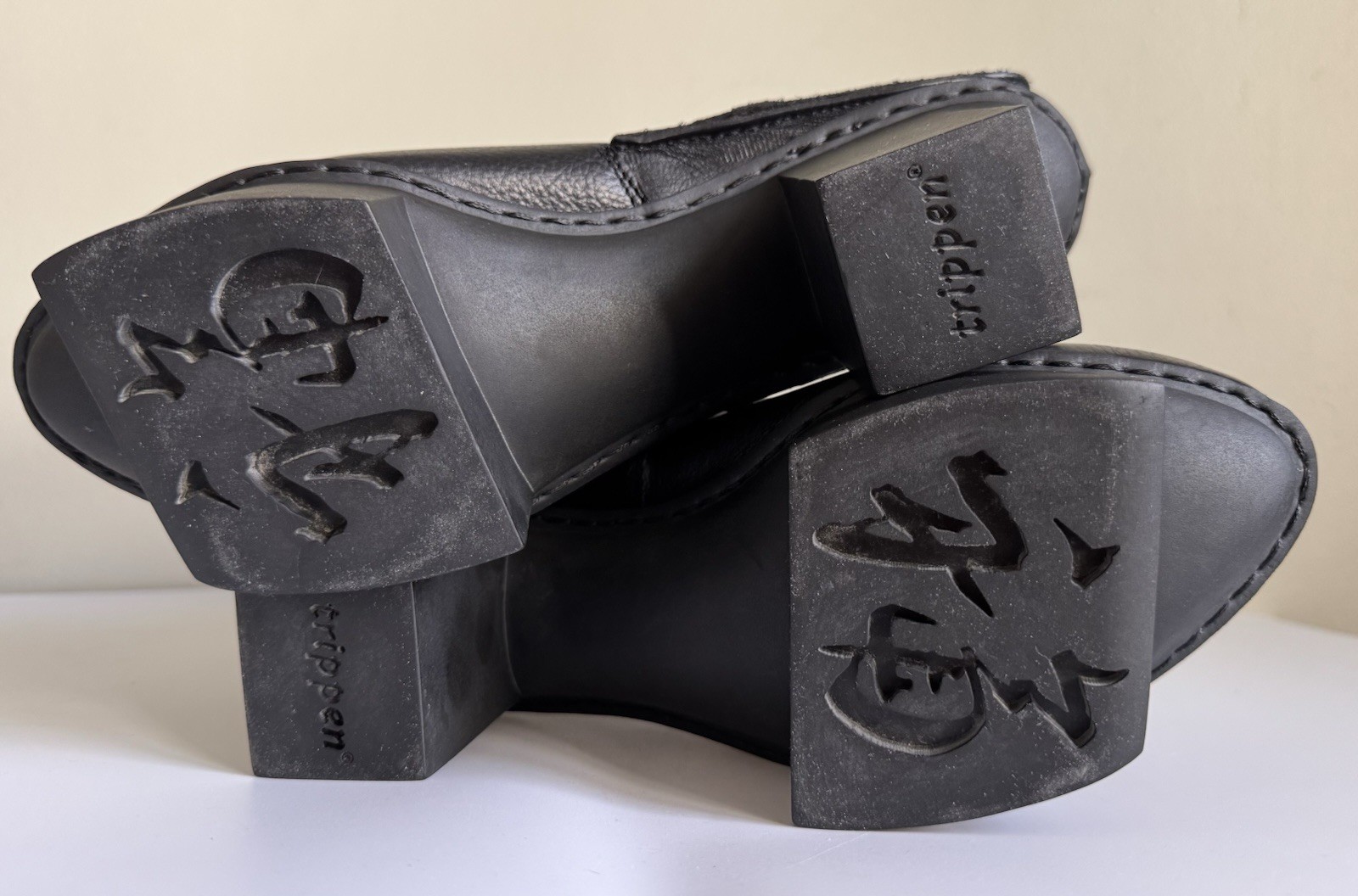 Trippen Happy Collection Split Platform Leather Ankle Boot with Cutout EU 41
