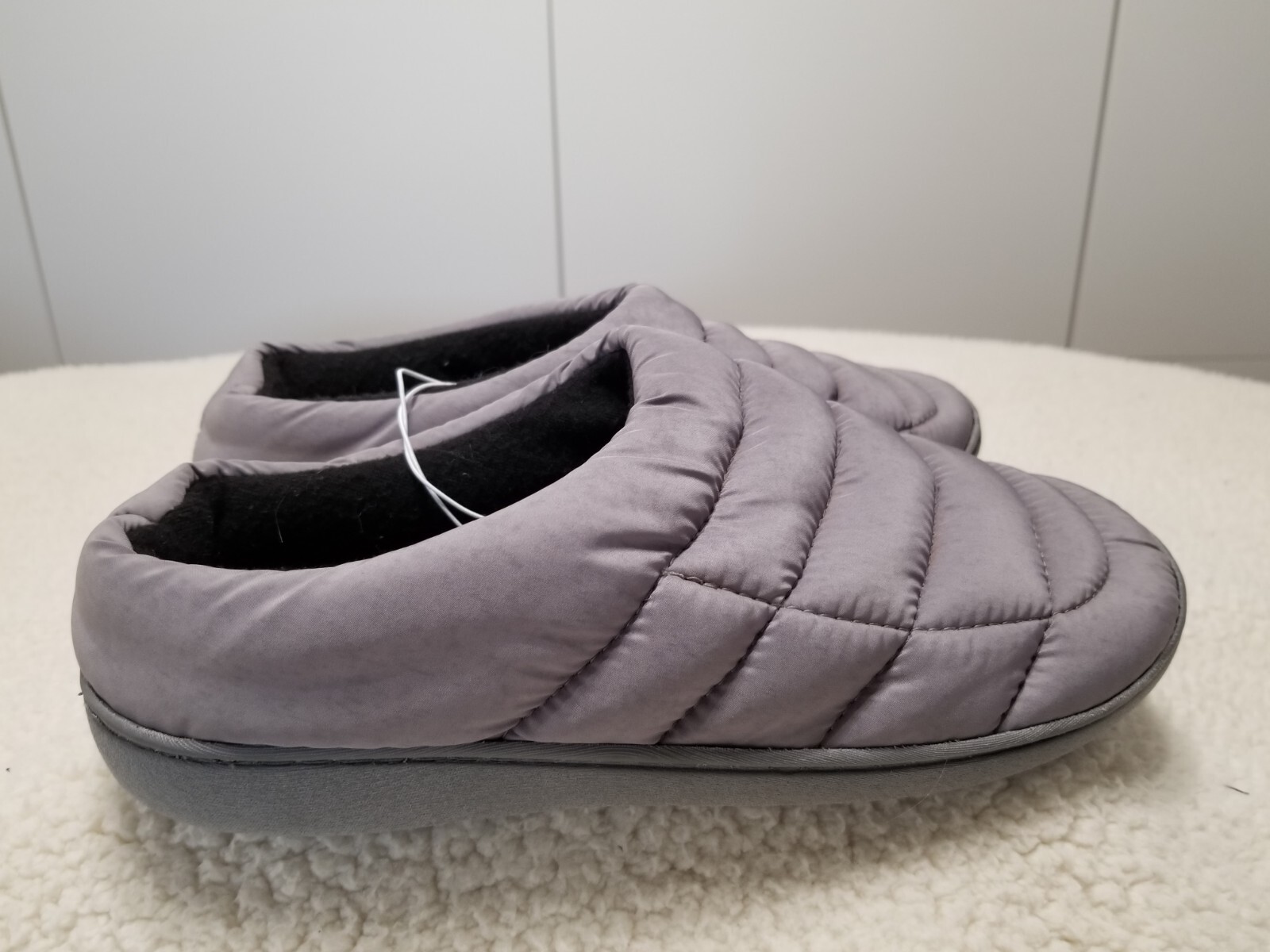 ABOUND Union Puffer Quilted Scuff Slippers Gray Quilt Nylon Sz M 9/10