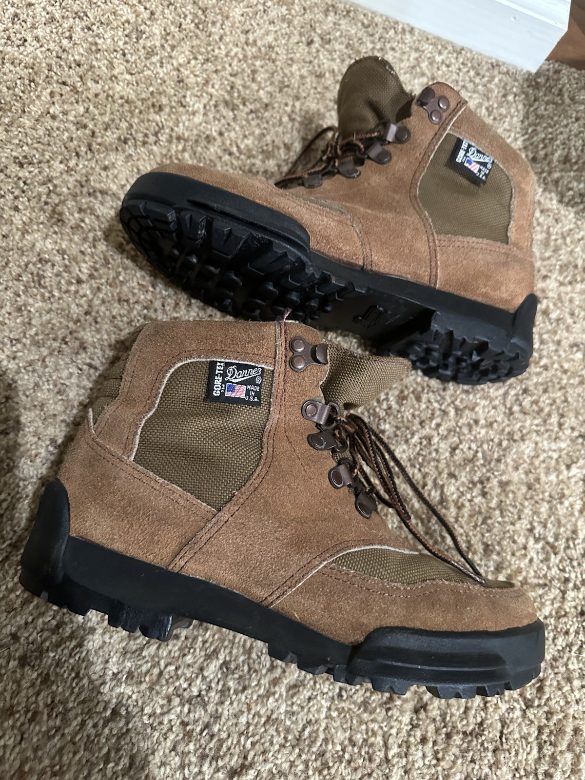 DANNER Gore-tex 1990 Cross Hiker boot Women’s size 6.5 Vintage