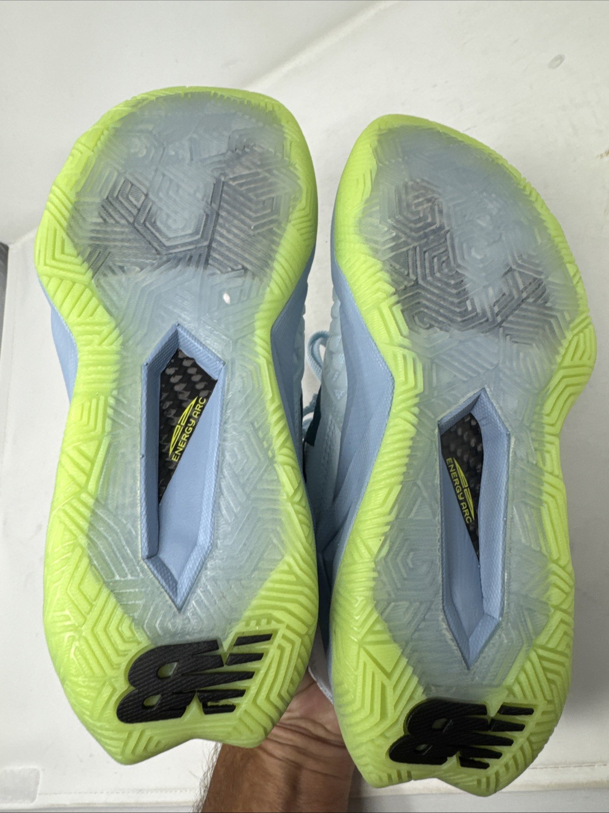 NEW New Balance CG2 Blue Yellow Shoes Women’s Size 7.5 Tennis Hard Court