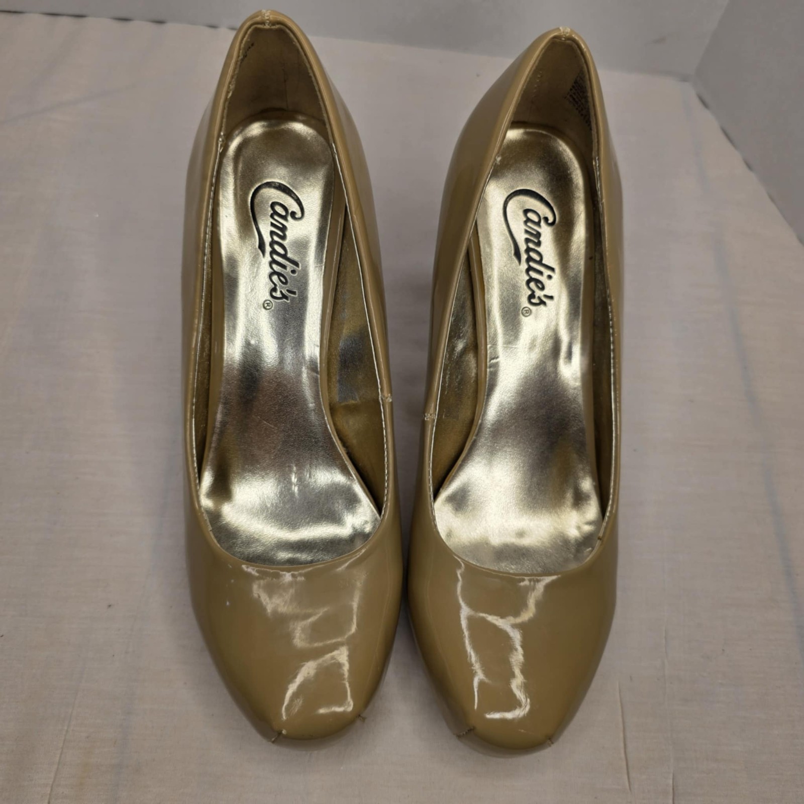 Candies Womens Classic Pumps Beige Slim Heels Round Toe Slip Ons 6.5 M