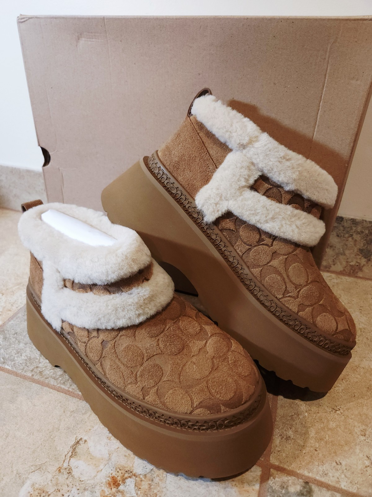Coach Christina Signature Shearling Womens Booties Tobacco 2.5″ Lug 10 B NIB NEW