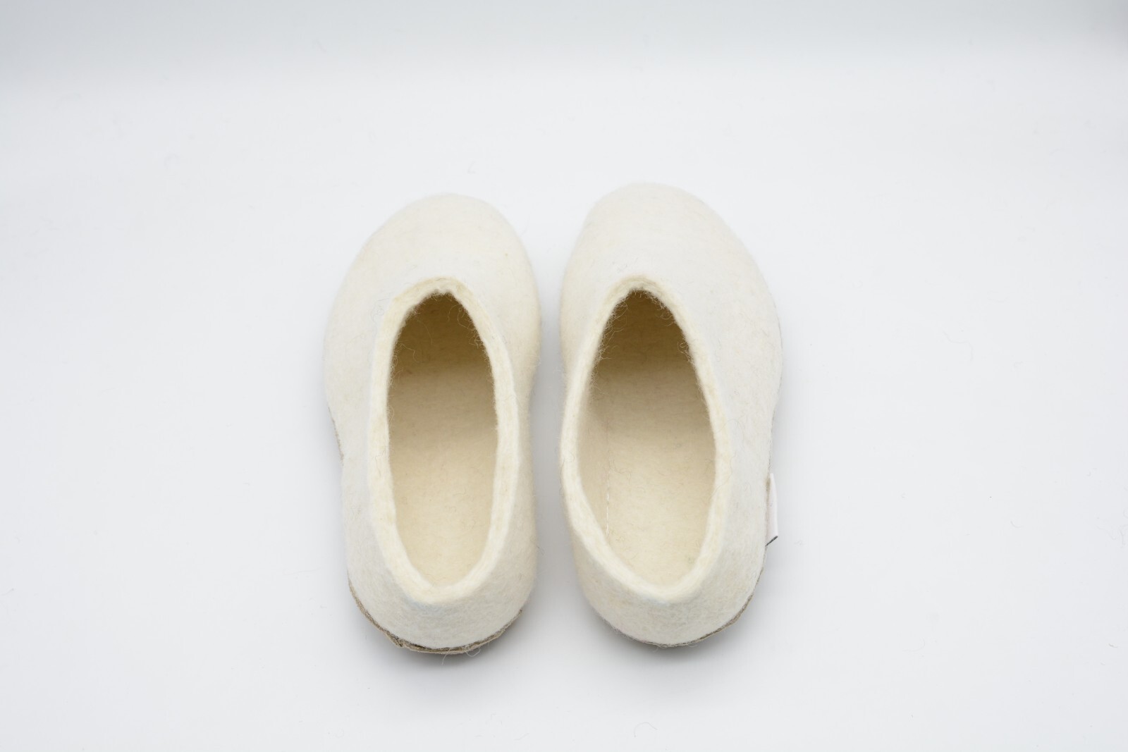 WoollyFelt Handmade Wool Slippers with Leather Sole – Eco-Friendly, Durable