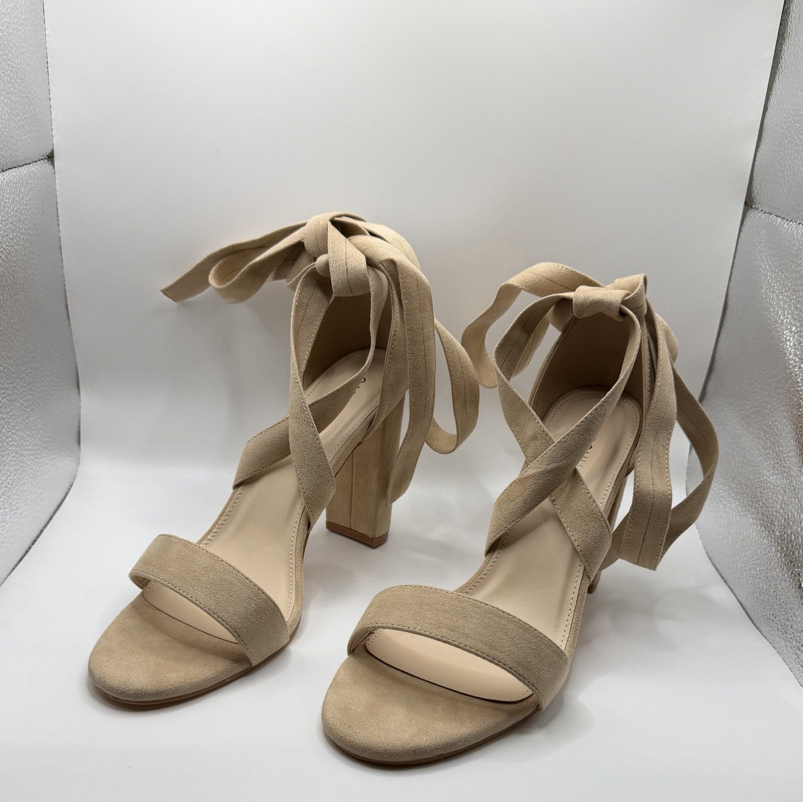 Circus by Sam Edelman Khaki Strappy Ankle Wrap Tie Block Heel Sandals 9
