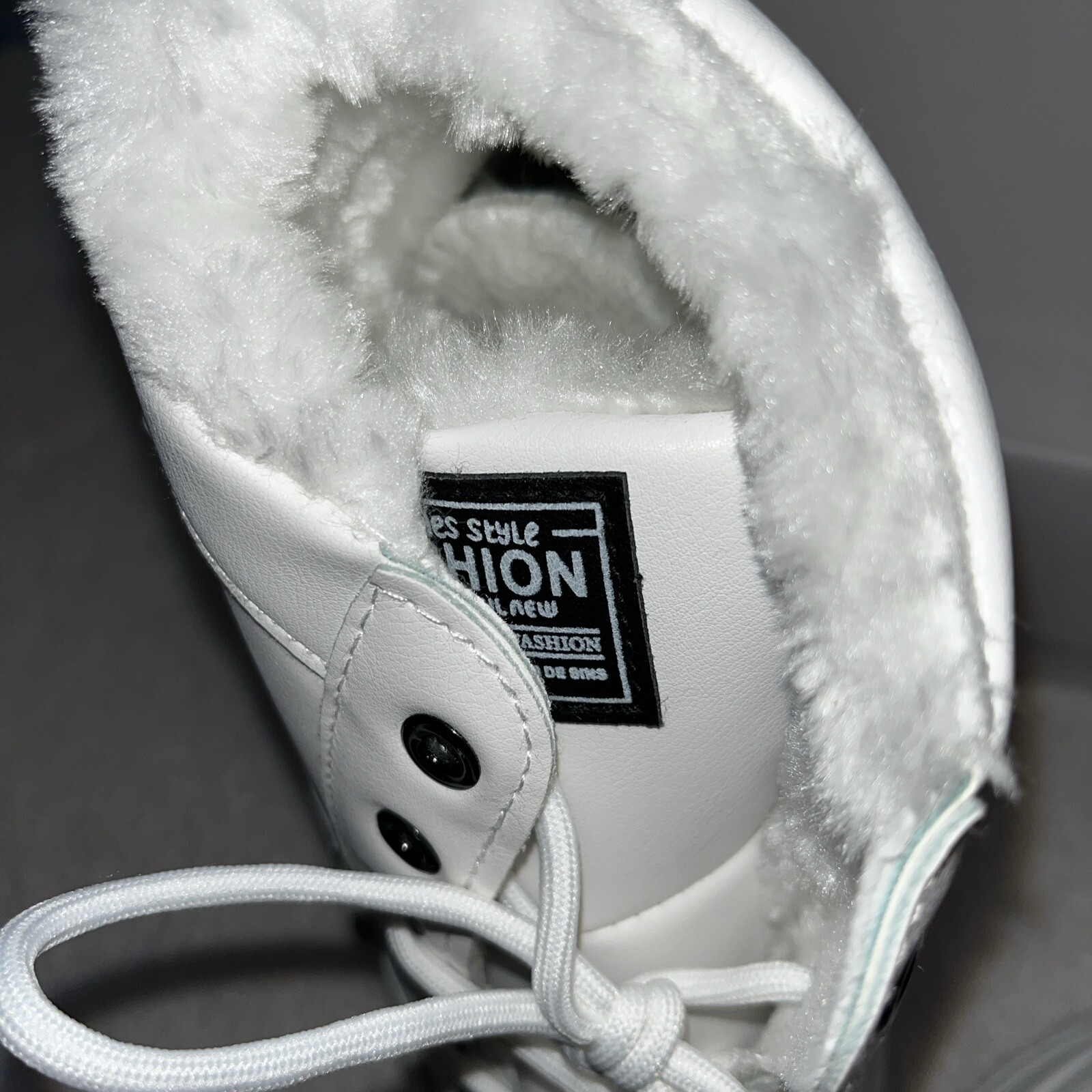 BNIB EVOLUTIONS HIGH TOP BOOTS~ White Size Woman’s 8