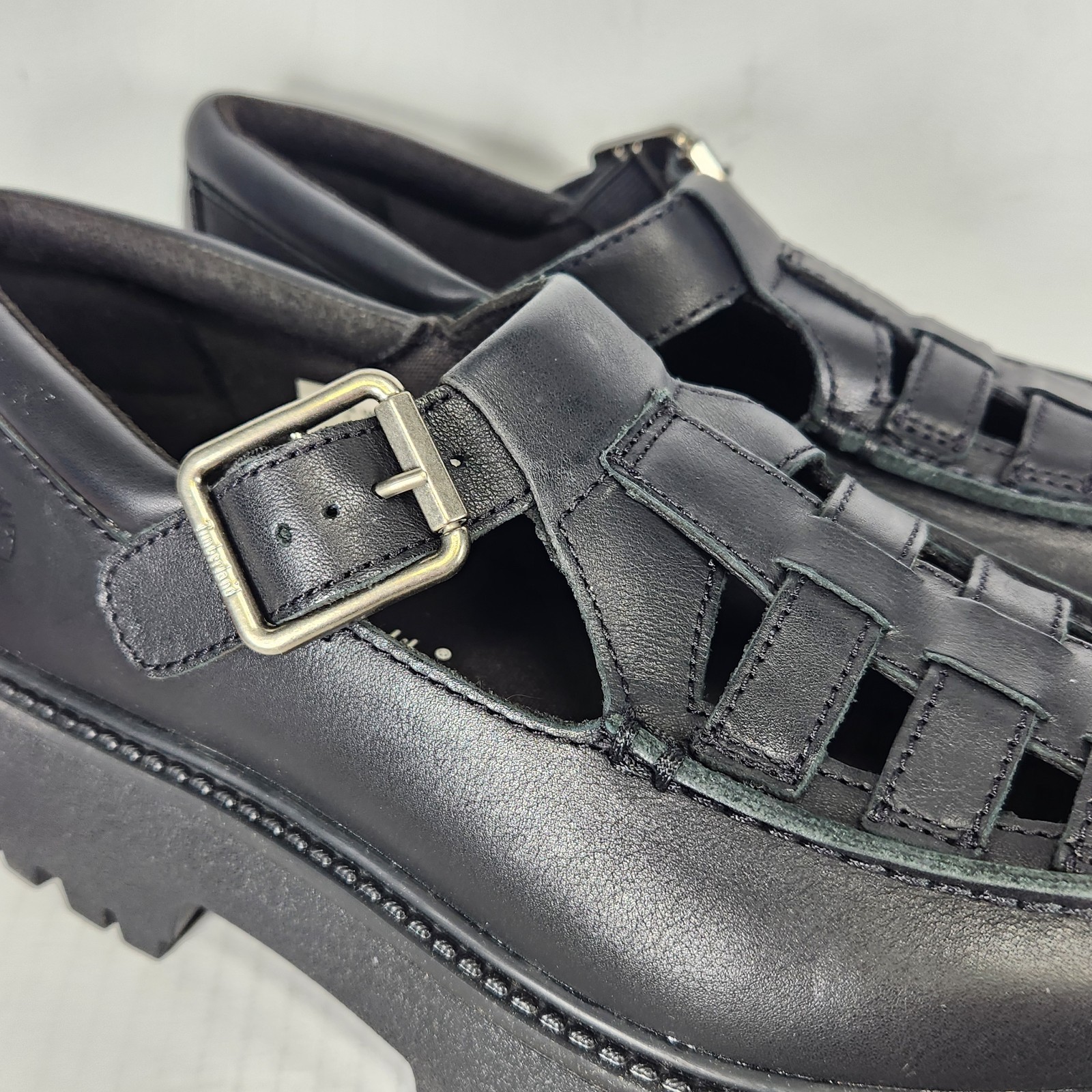 7 WOMEN – Timberland Stone Street Platform Buckle – Black LEATHER Woven