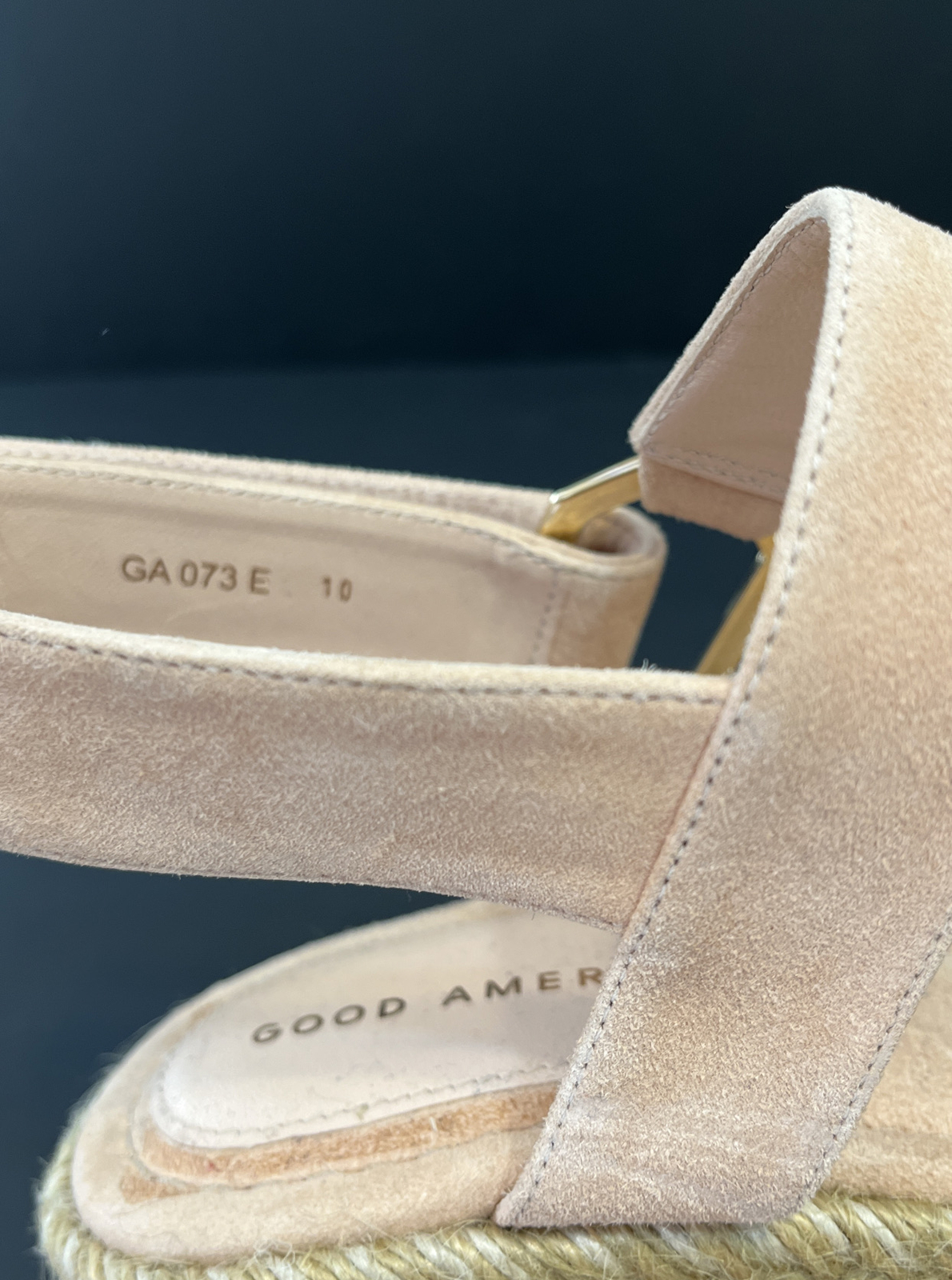 Good American Pale Pink Suede Gold Hardware Espadrille Wedge Sandals NEW Size 10