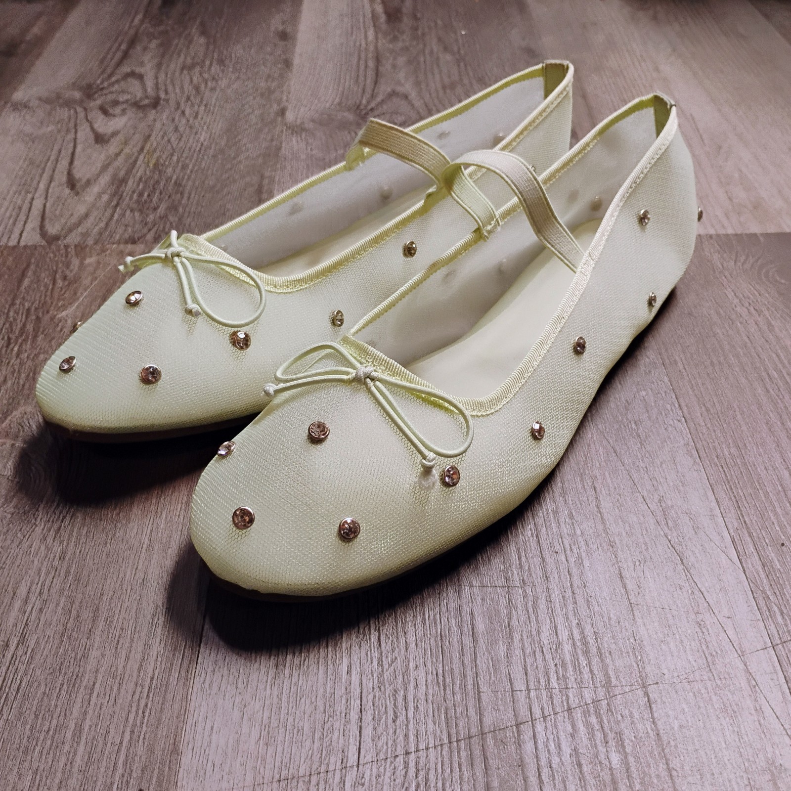 Project Cloud Amity Women’s Size 11 Ballet Style Flat Mint Green Memory Foam