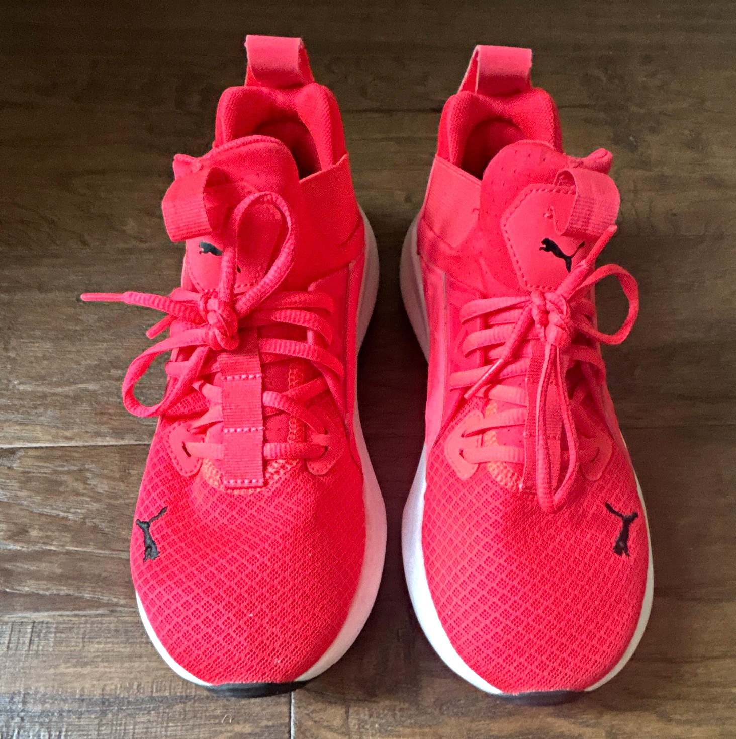 PUMA Softride Pink/White/Black Low Top Lace-Up Athletic Sneaker Rubber Sole