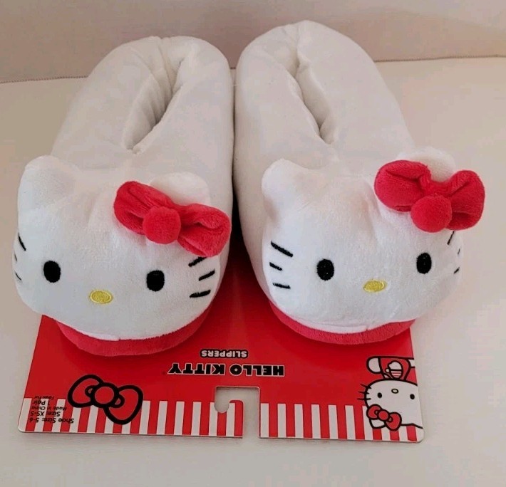 NEW Hello Kitty Plush House Shoe Slippers XS-S Size 5-6 NEW – FREE SHIPPING