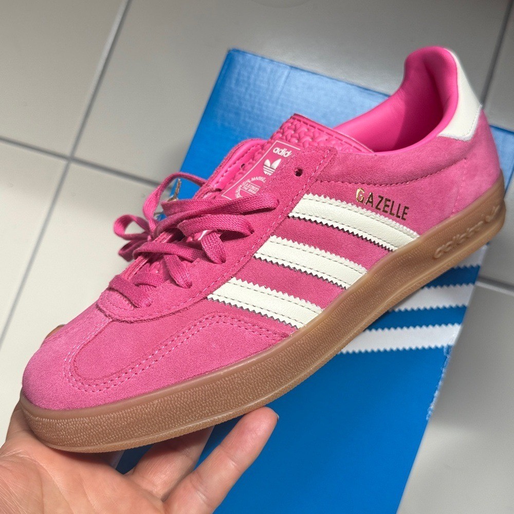 Adidas Gazelle Indoor Pink bubblegum white Sneakers size 7 in box