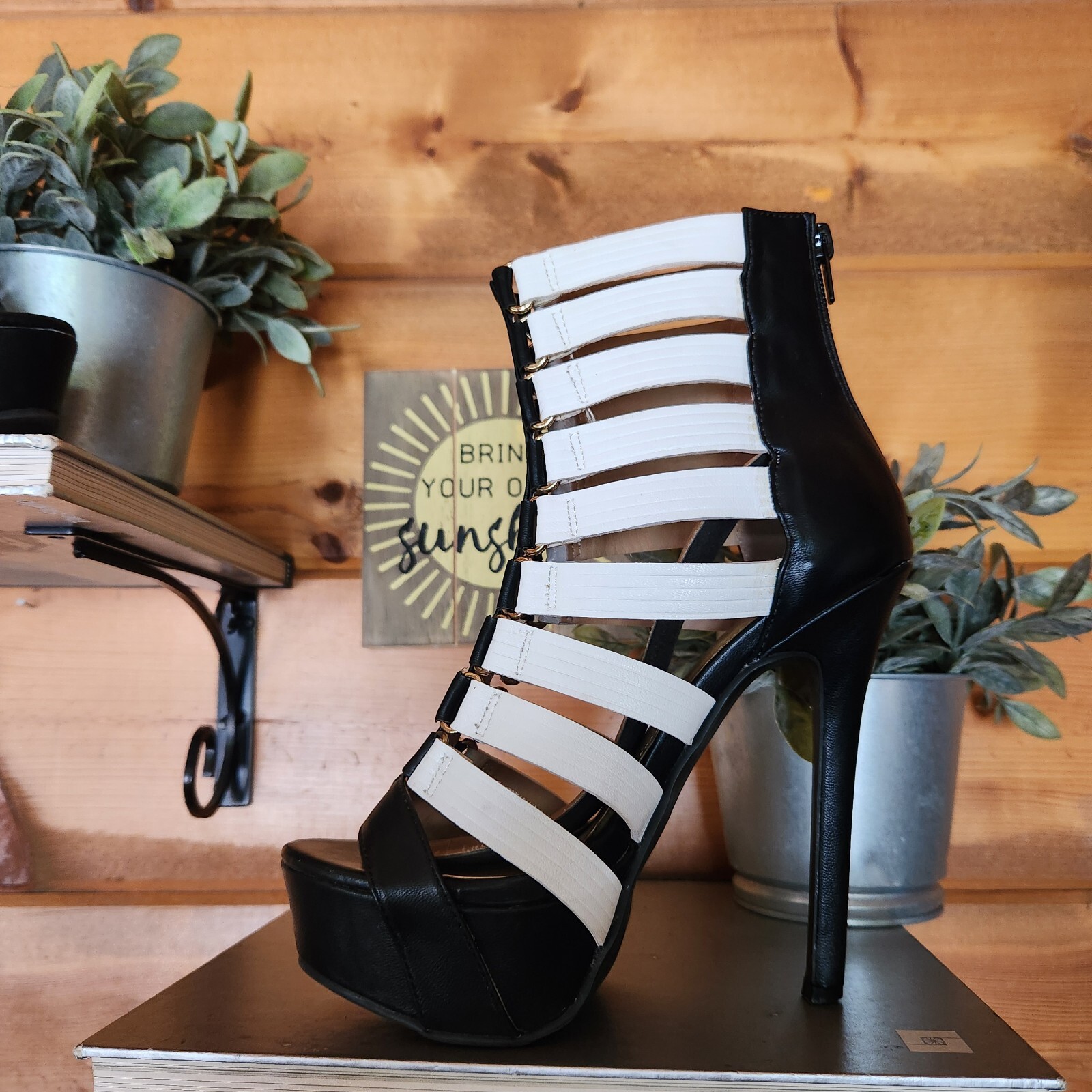 Shoe Republic La Gladiator Platform Pumps Stiletto Strappy Caged Heels Size 6.5