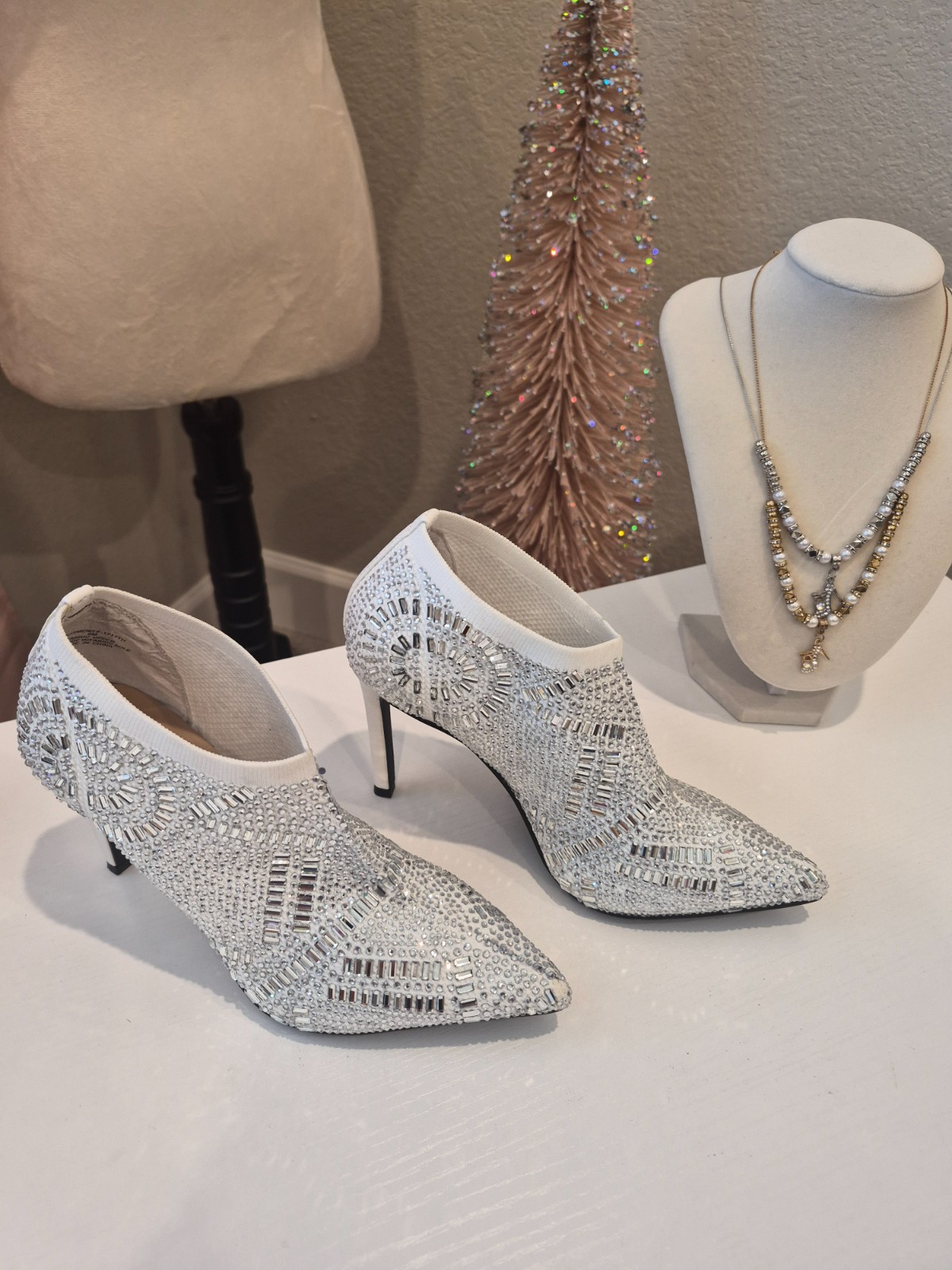 Thalia Sodi Karmen White Rhinestone Stiletto Booties Flyknit Pointed Toe US 10M