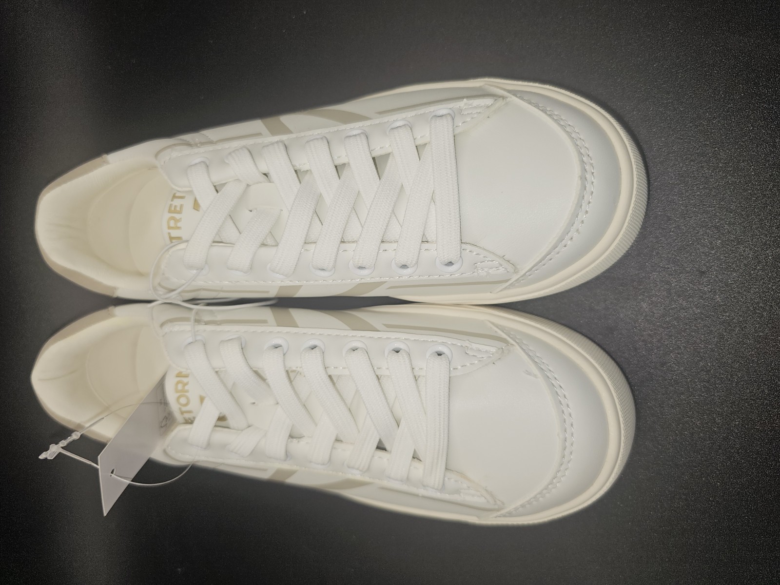 TRETORN Women’s Stadium 2.0 Fashion Sneaker 6.5M 8W BRAND NEW STILL IN THE BOX