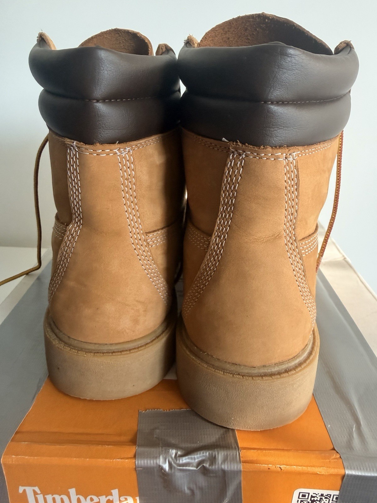Timberland Womens 6” Premium Boot Wheat Size 9.5 10361 2440 Waterproof (NWOB)
