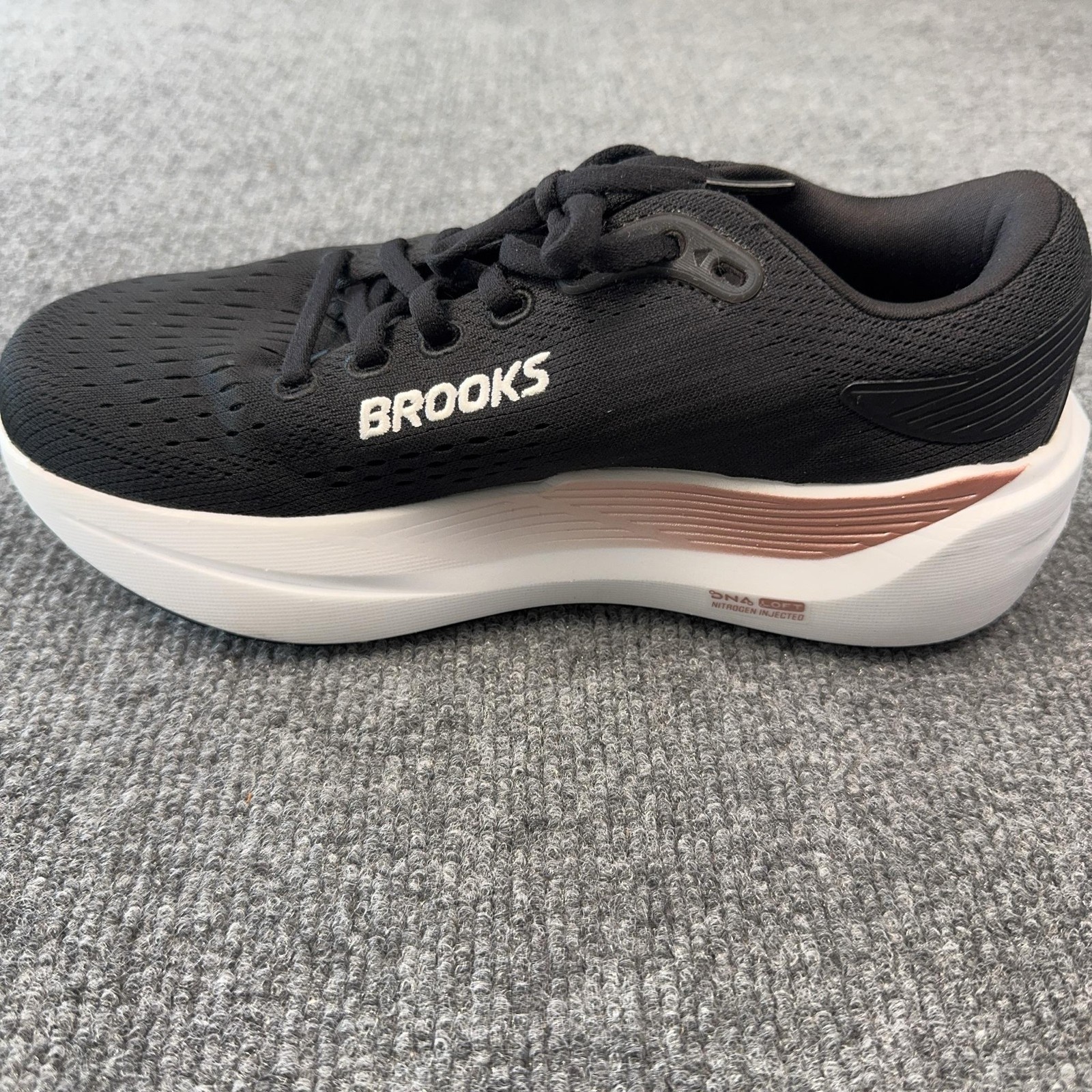 Brooks Ghost Max Running Shoes Womens Size 6.5D Black Wide 1204571D043