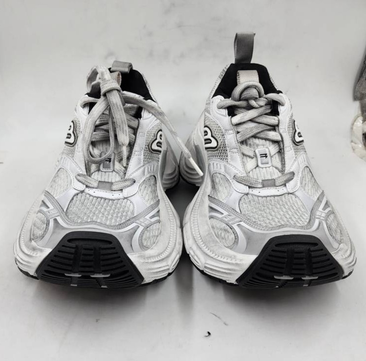 Balenciaga 10XL Low Top Sneakers Women’s 9 White/Black/Grey Pull Tab Lace Up
