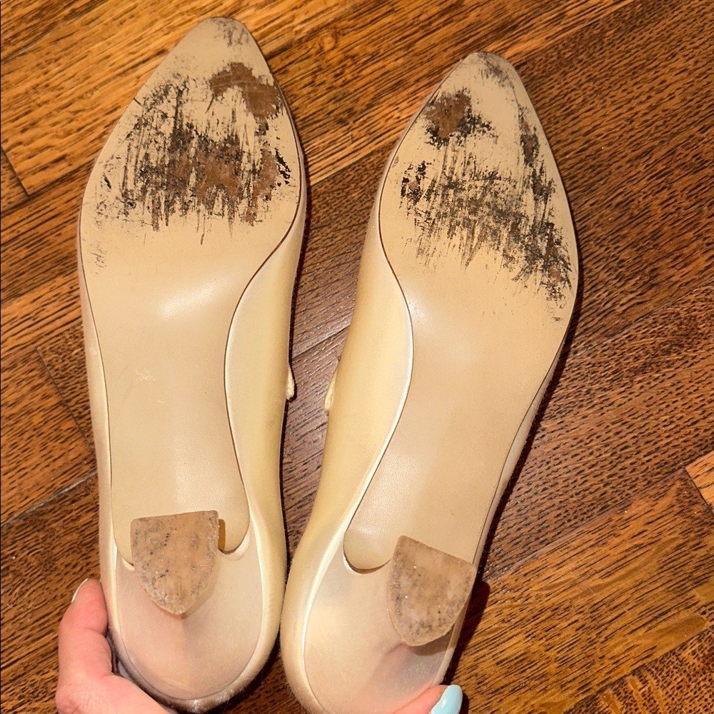 Vtg Dyeables «Cheers» Creamy White Satin Dressy Mary Jane Pointy Toe Low Pumps