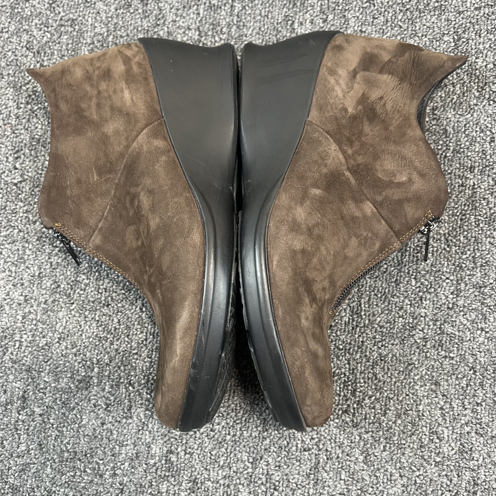 Wolky Minimalist Front Zip Wedge Ankle Boots 38 Brown Nubuck Leather Comfort EUC