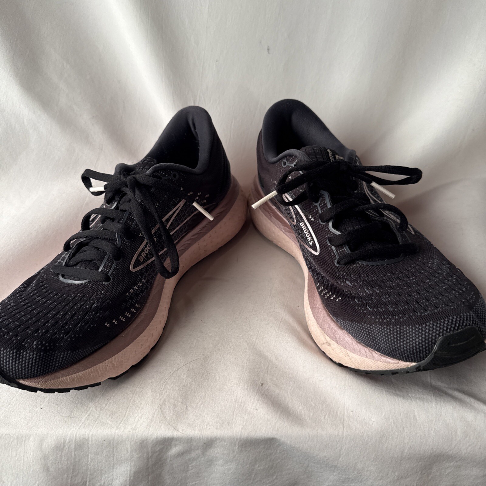 Brooks Glycerin GTS 19 Womens Size 10 Black Athletic Shoes Sneakers 1203441B074