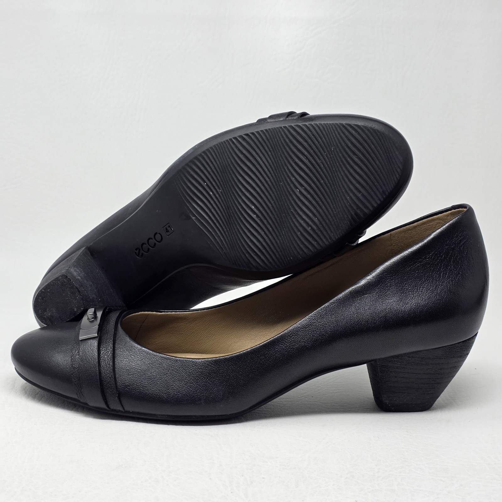 Ecco Women’s Black Leather Metal Slip On Block Heels Pumps Size EU 41 US 10-10.5