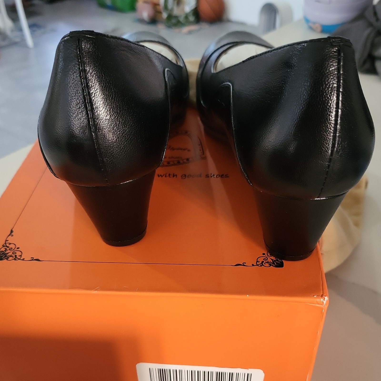 Mona Flying Women’s Black Round Toe Wedge Pump Handmade Sheepskin US 10.5