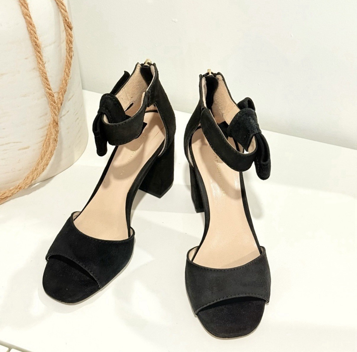 Tommy Hilfiger Black Suede Strappy Open Toe Ankle Strap Zip Heel Women’s 6M