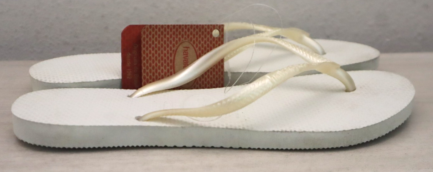 Havaianas Women’s Sz 7/8 (37-38) White/Beige Slim Flip Flop Sandals