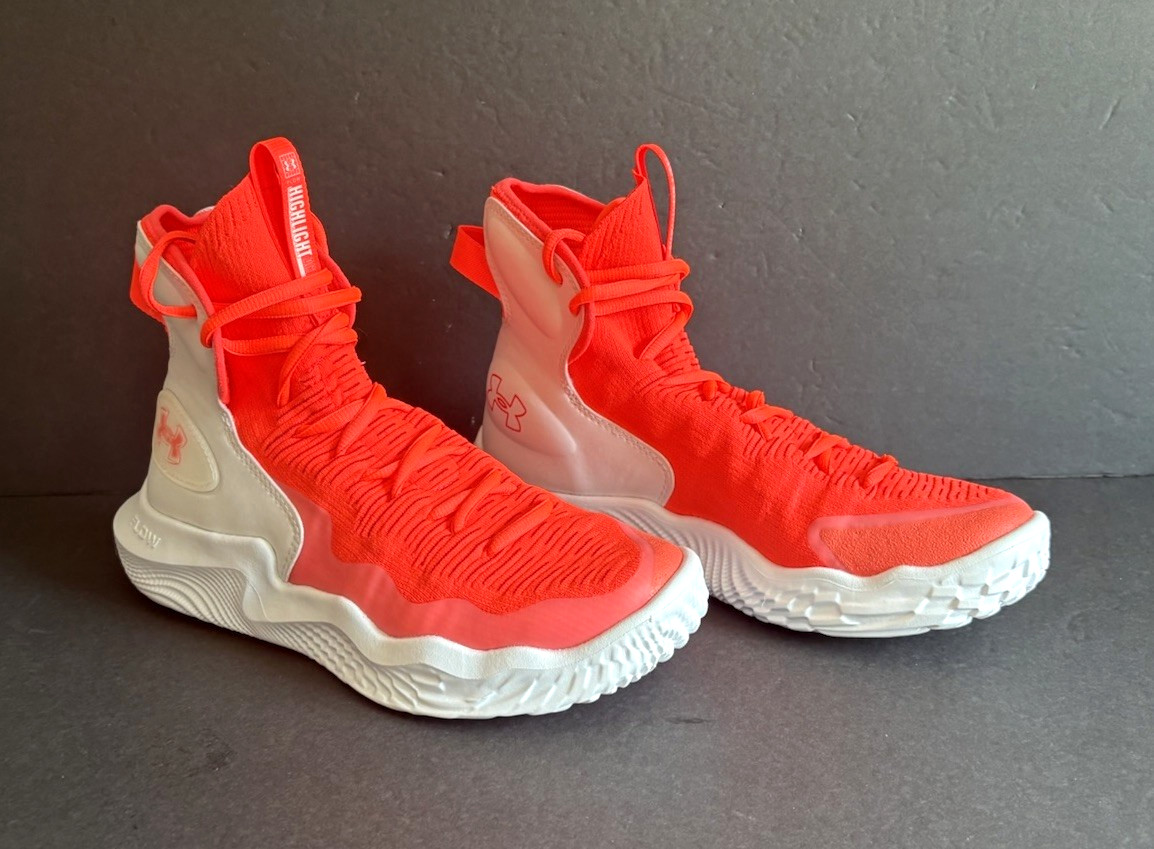 Under Armour Highlight Ace Women 3027083-101 Flow Orange Volleyball Shoes Size 7