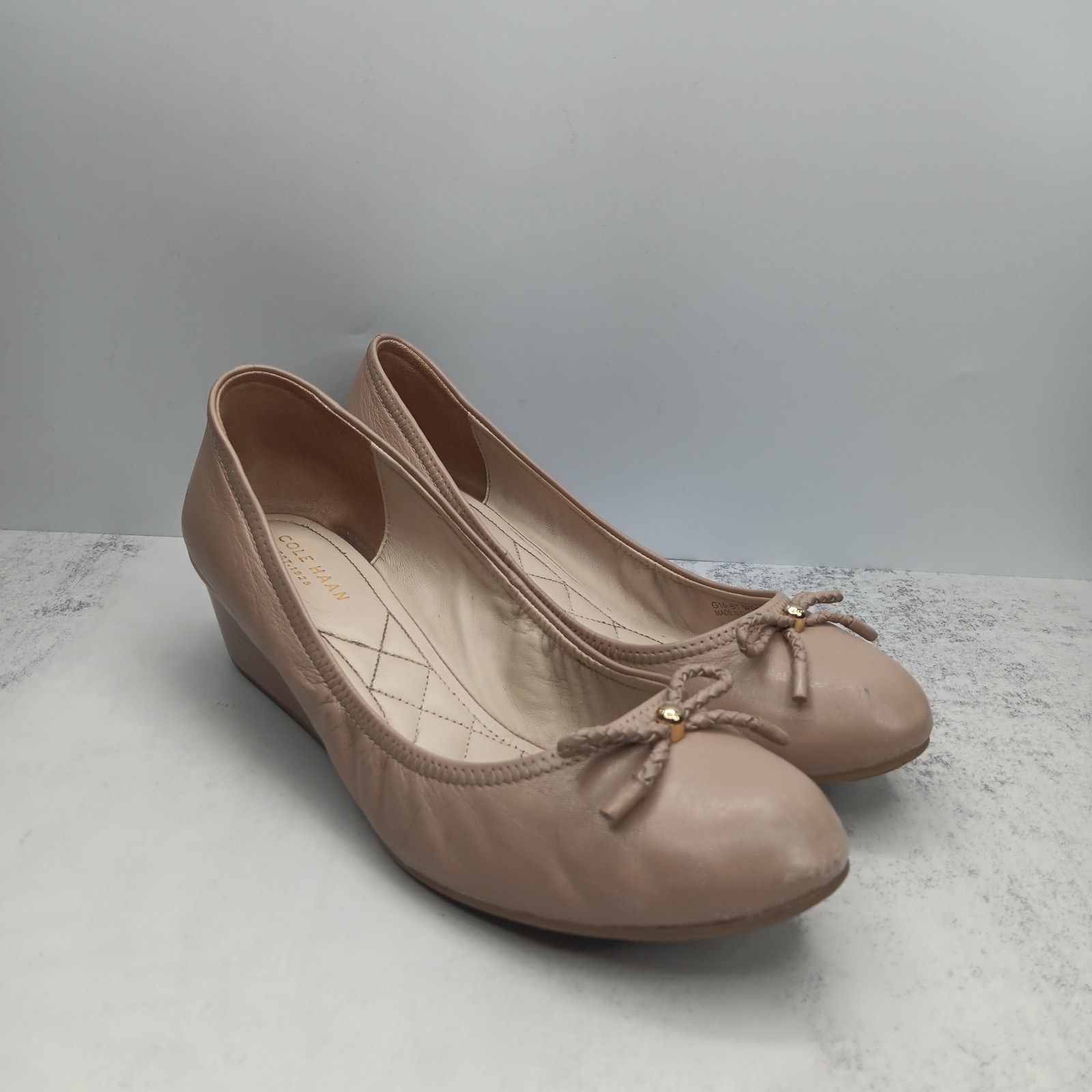 Cole Haan Tali Grand Lace Wedge Pump 8.5 Maple Sugar Leather Bow Quilted Insole