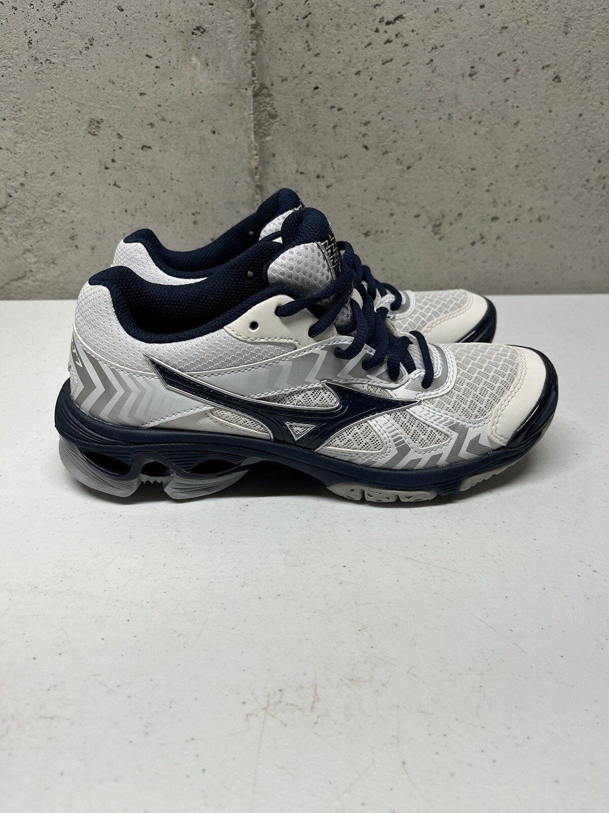 Mizuno Womens Wave Bolt 7 430238.0051 White Running Shoes Sneakers Size 6