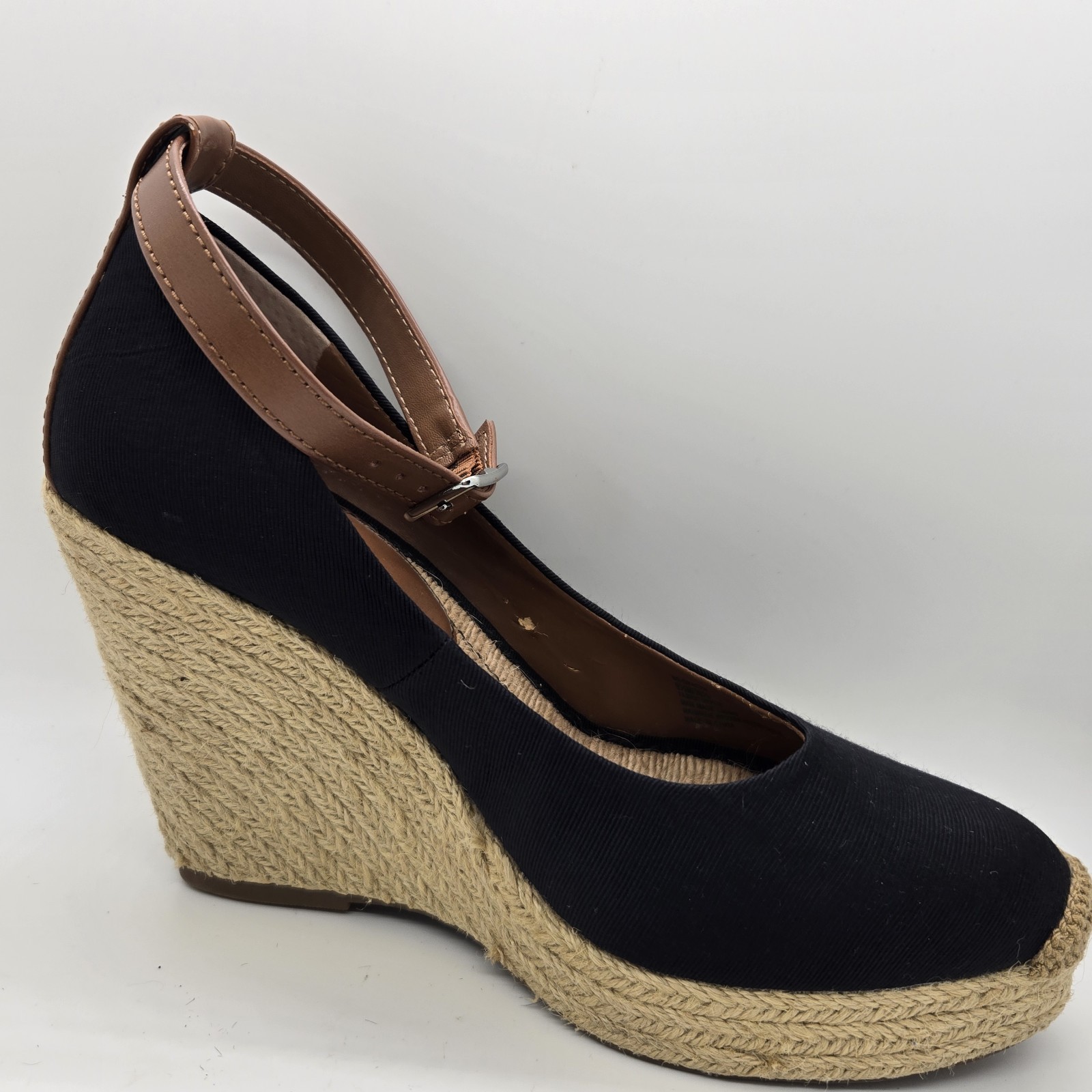 BCBGeneration Heels 9.5 Gracyn Wedge Sandal Platform Ankle Strap Y2k Summer Sexy
