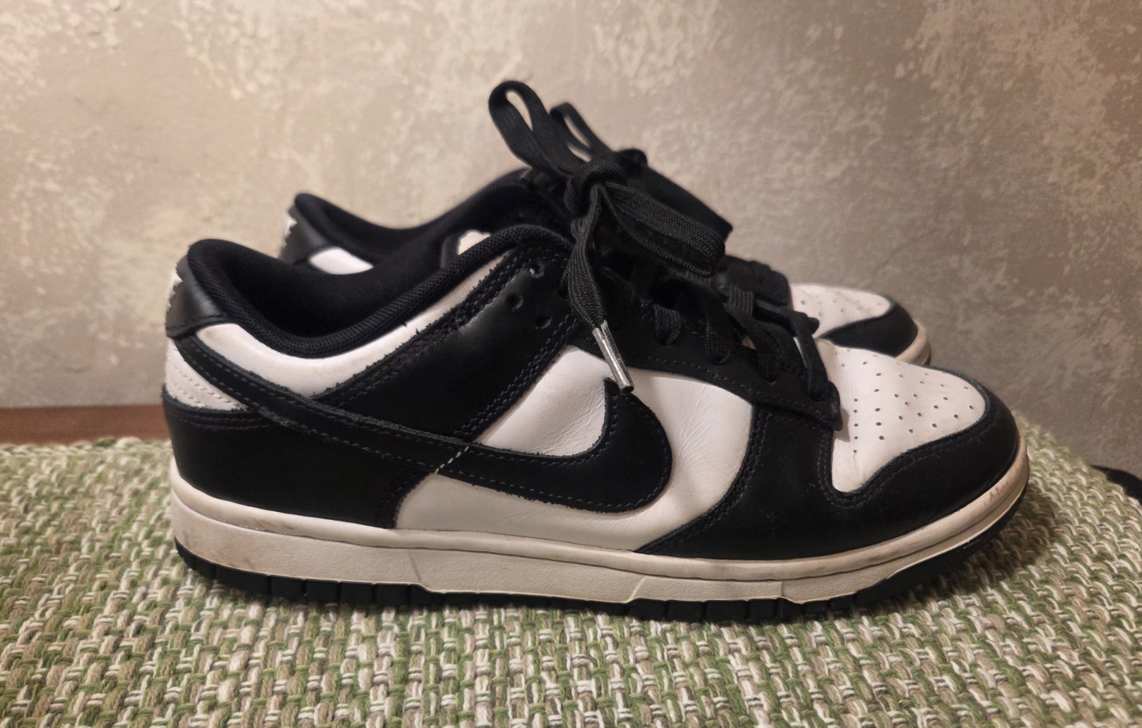 Nike Dunk Low White/Black » Panda» Ladies size 8.5