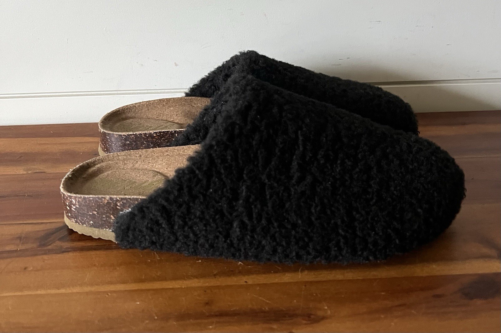 Aerie Sherpa Mule Slides Black With Cork Size 7
