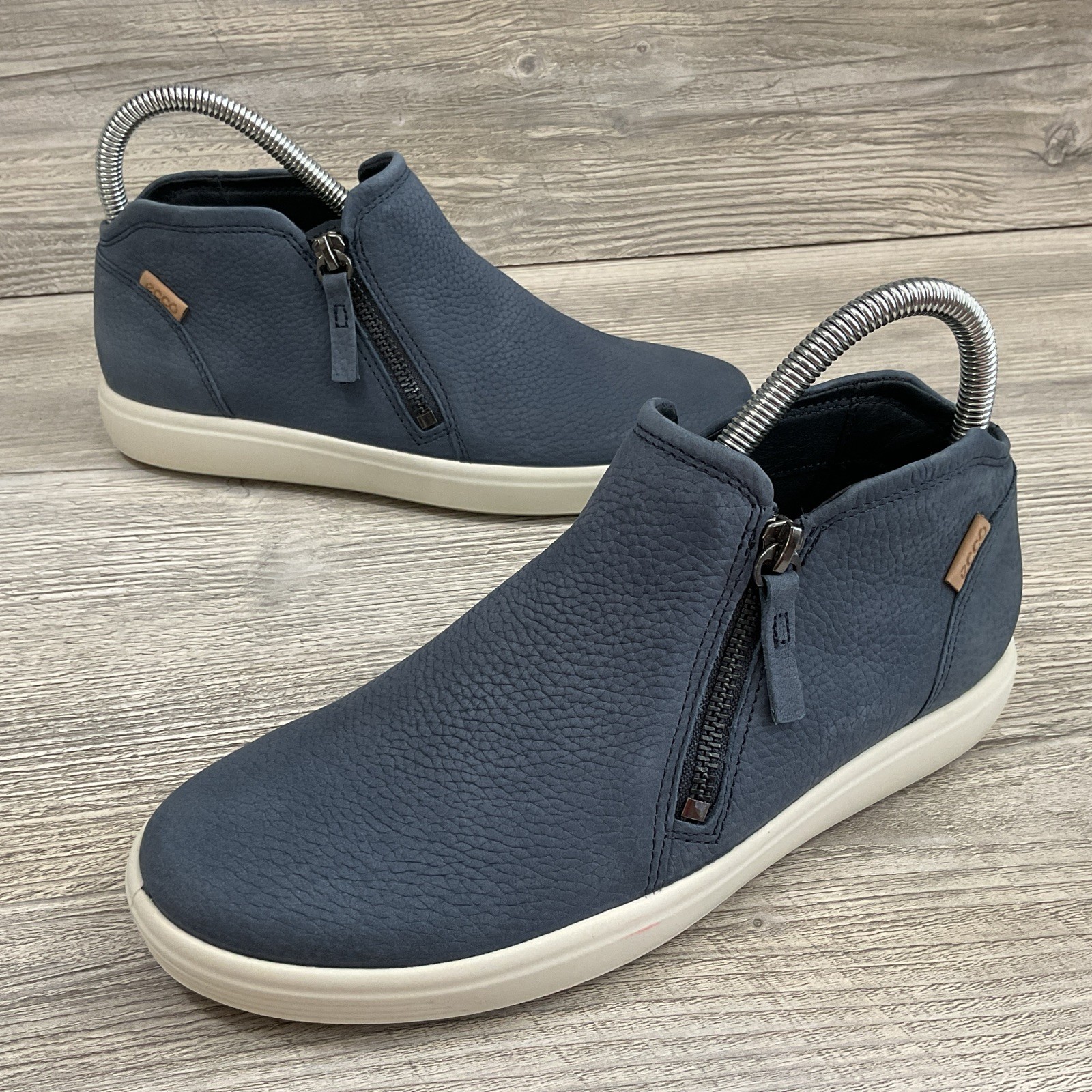 ECCO Soft 7 Low Bootie Side Zip Marine Blue Sneaker Women’s EU 37/ US 6-6.5