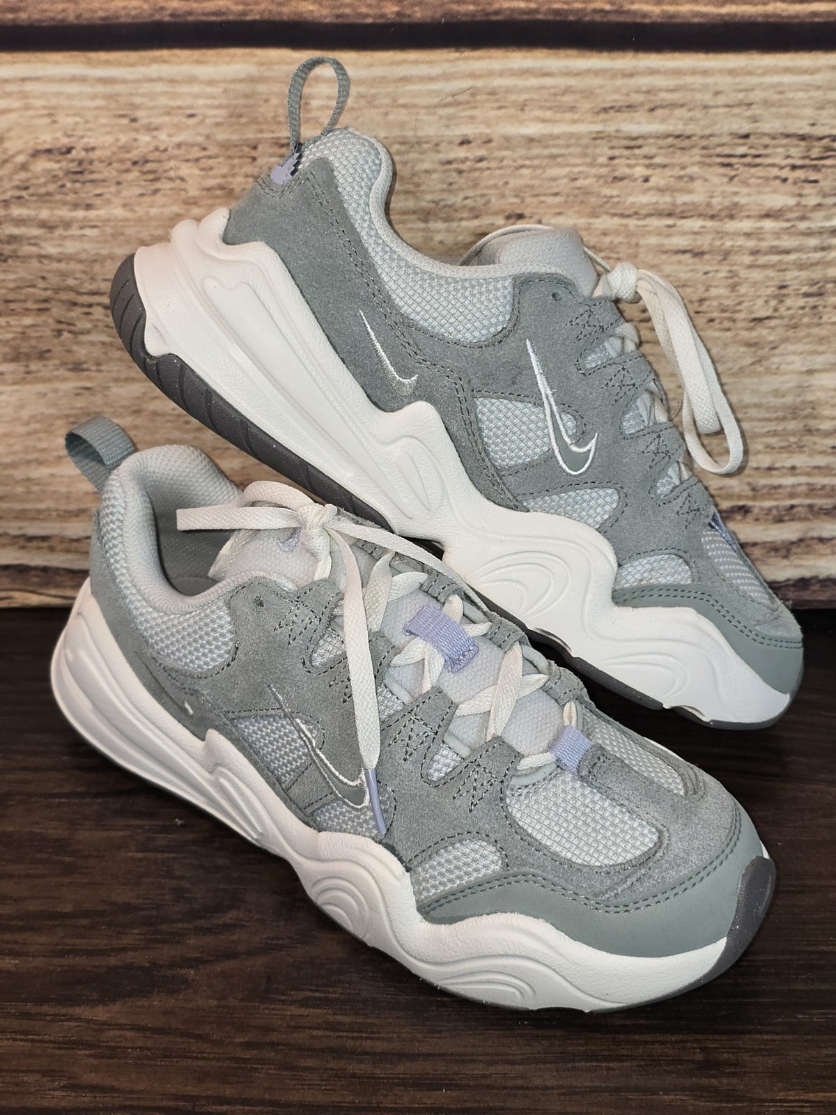 Women’s Nike Wmns Tech Hera Mica Green (DR9761-001) Sz 6 Pre-owned No Box Shoes