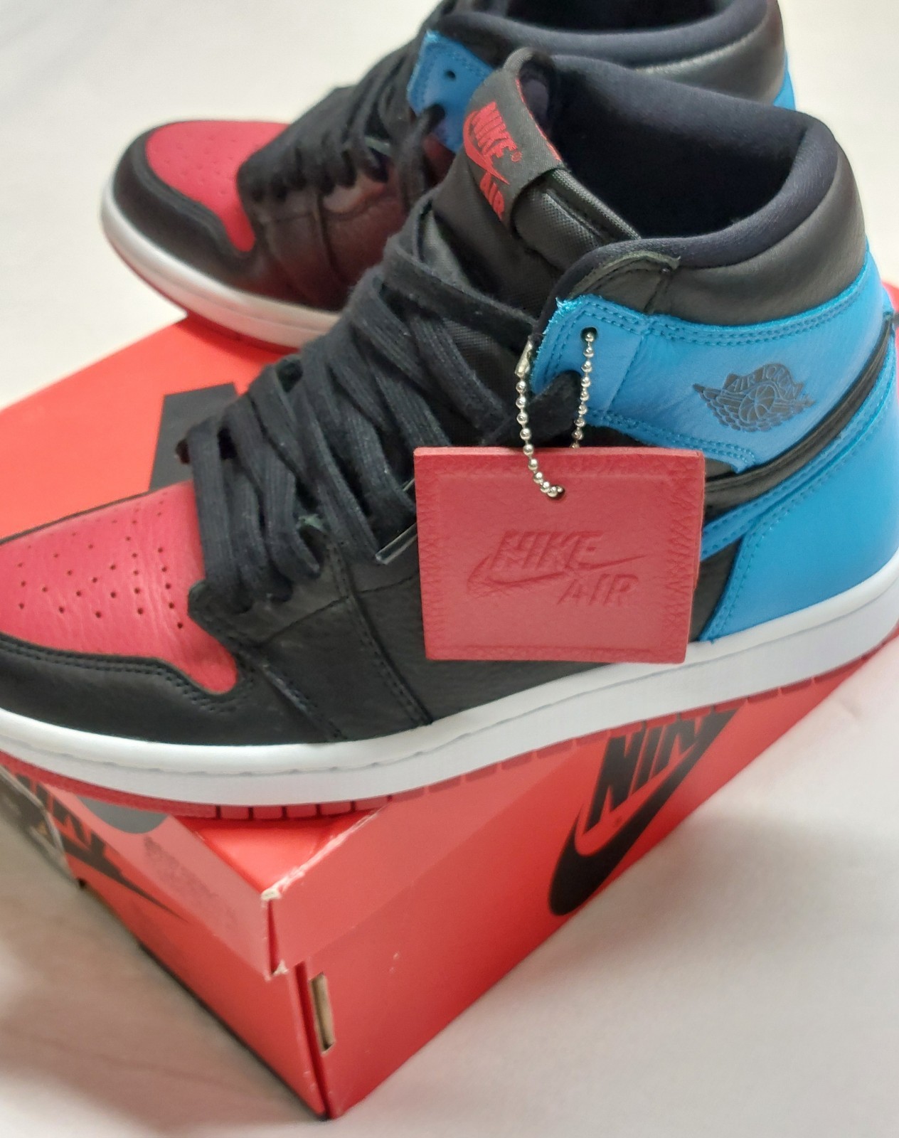 Women’s NIKE Air Jordan 1 High OG Black/Blue/Red Size 7