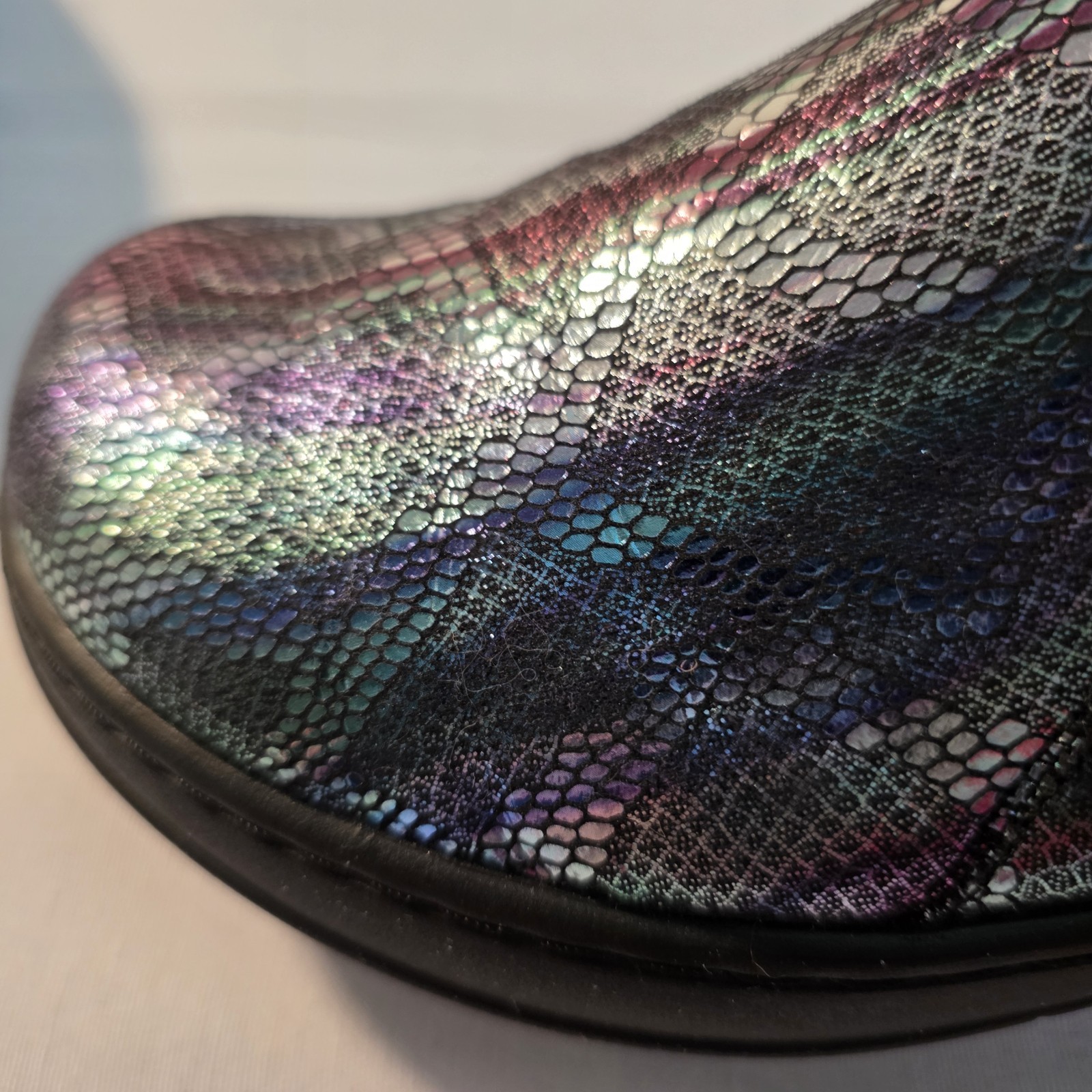 Spring Step Womens Clogs Size 8 M Winfrey Aura Iridescent Printed Leather Upper