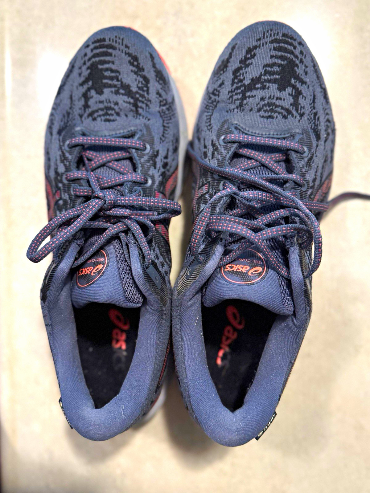 ASICS GEL-Cumulus 23 Women’s Running Cushioned Sneakers US 11 EU 43.5 Gray/Red
