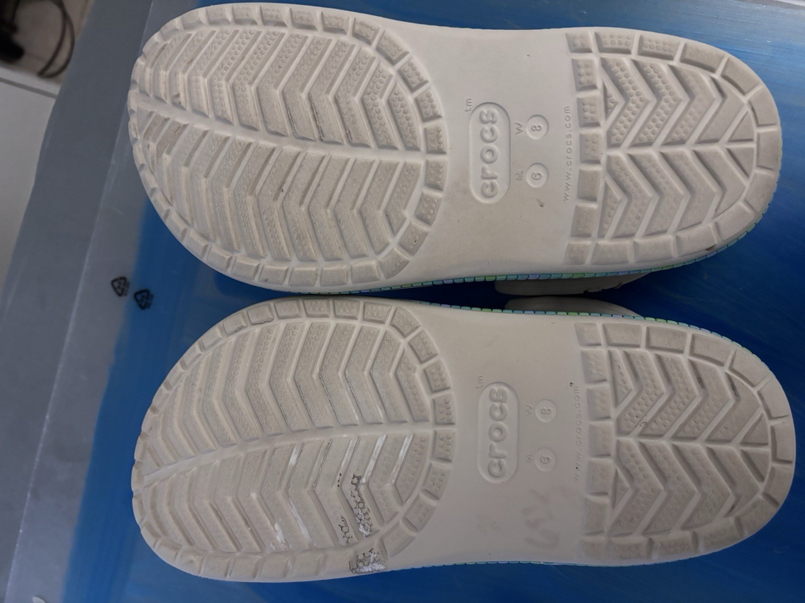 Crocs Bayaband Chevron Band Clog STUCCO MULTI US Men 6 Women’s 8