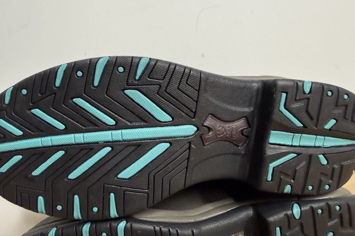 Ariat Women’s Terrain H2O Waterproof Hiking Boots 7.5 Camo Leopard NWT 10053734