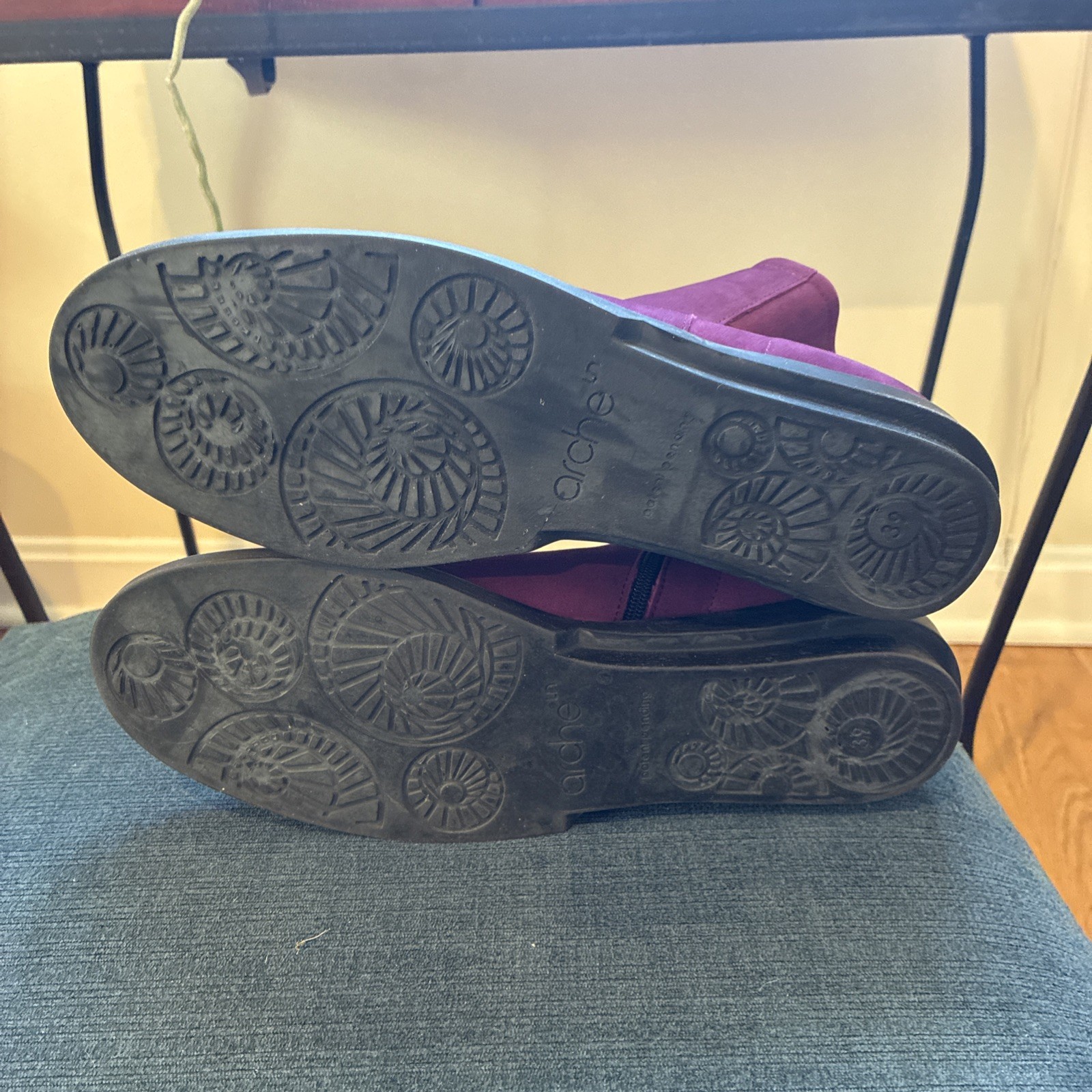 Arche Detyam purple nubuck ankle boots size 9