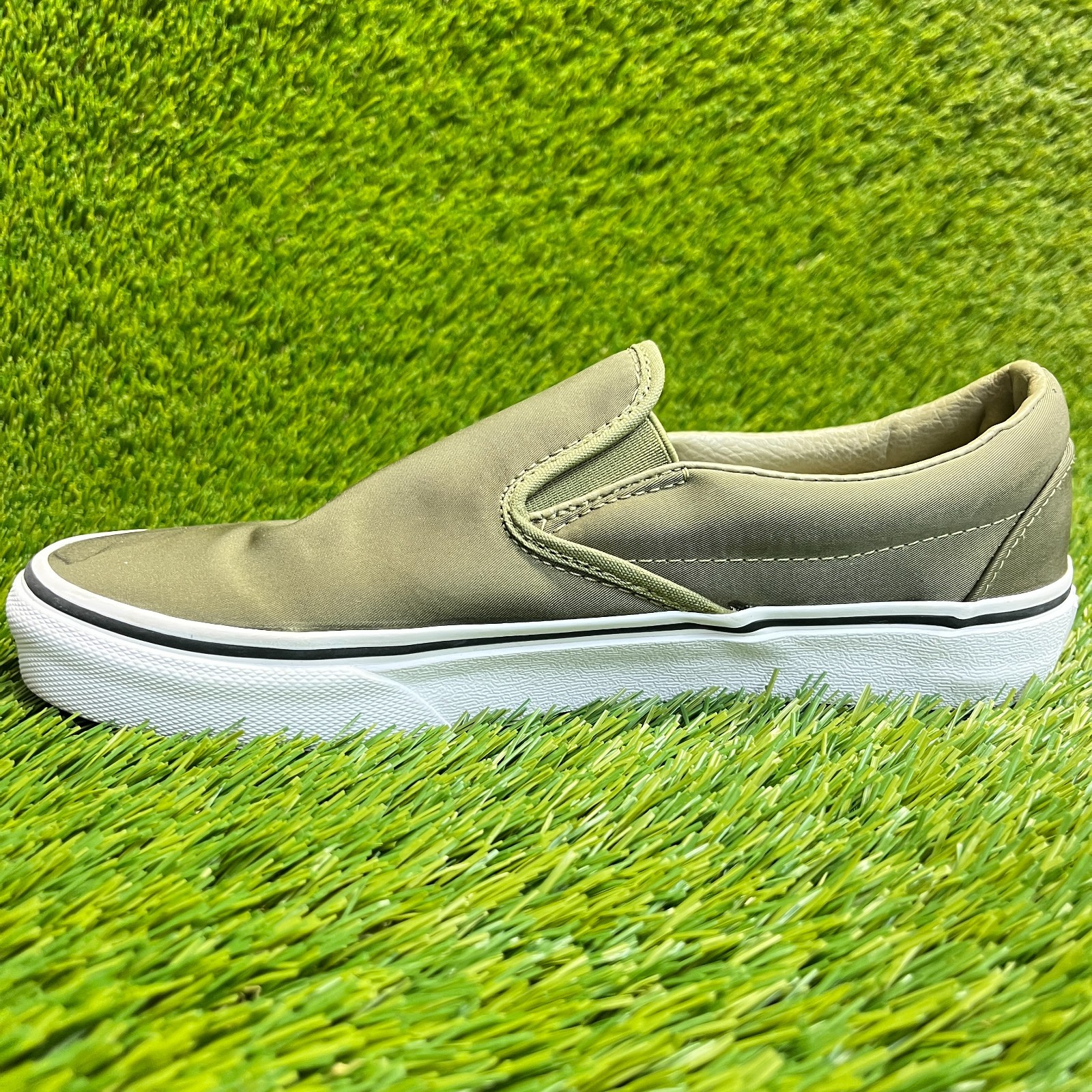 Vans Classic Slip-On Nylon Aloe Womens Size 8 Green Athletic Shoes Sneakers