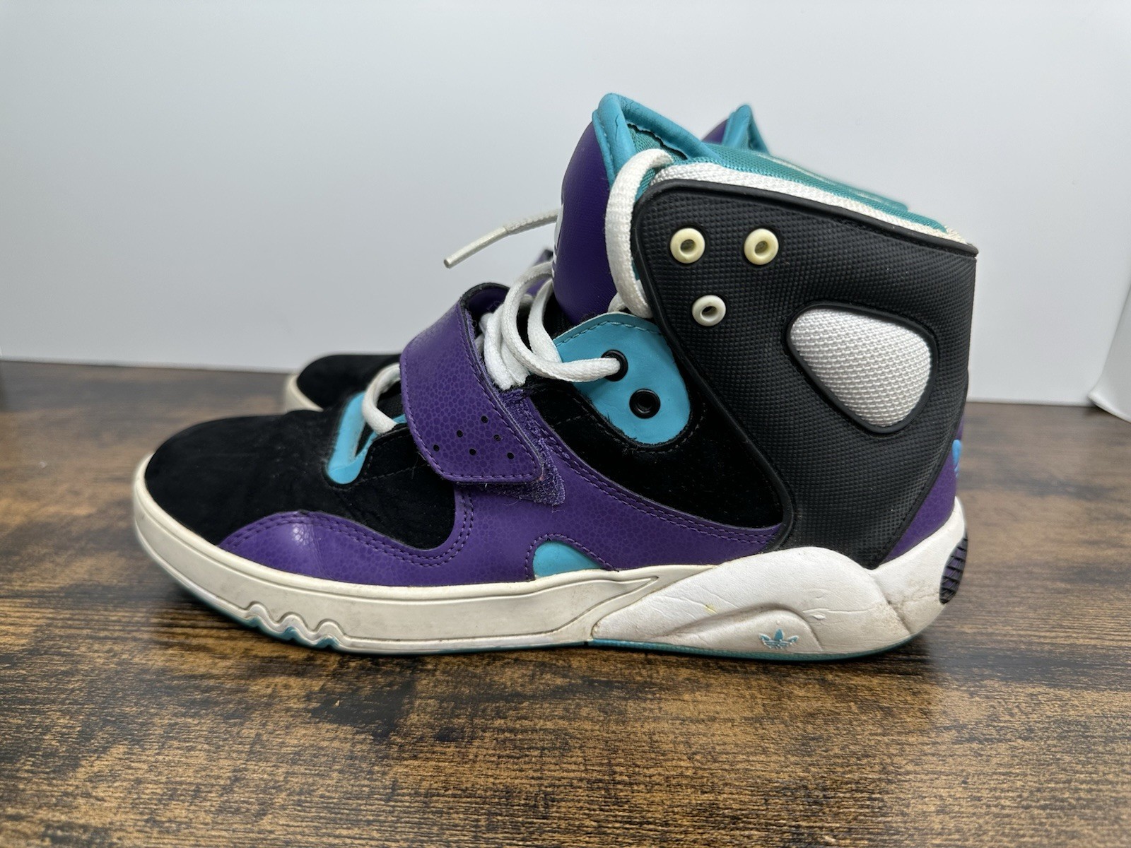 Adidas Women’s Sneakers Shoes Hi-Top Size 7.5 G48492 Black/Purple/Teal